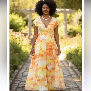 LANE BYRANT YELLOW FLORAL LIGHTWEIGHT CHIFFON LINED SIZE 24 MAXI FRONT SLIT NWOT